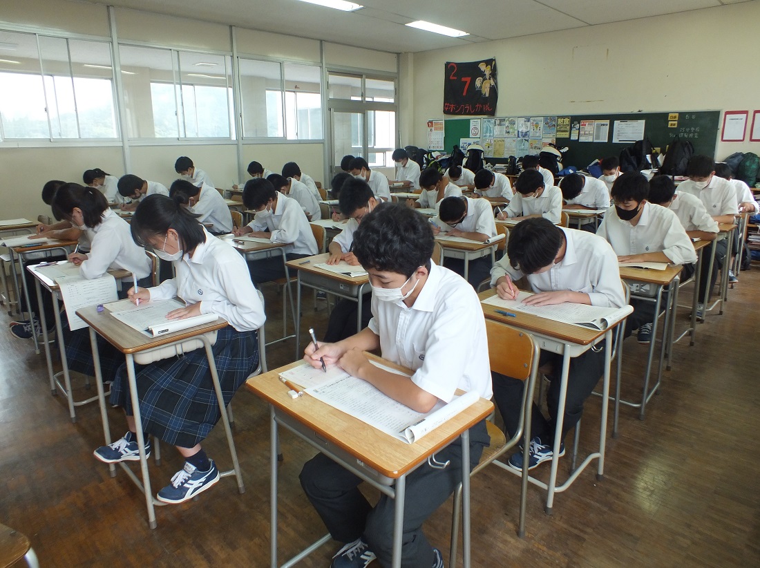 漢字検定第２回、84人の生徒がチャレンジ！