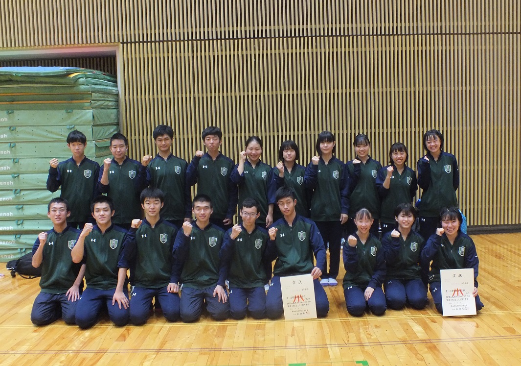 卓球部新人戦学校対抗県大会、女子堂々の3位で東海大会へ。男子も６位入賞！