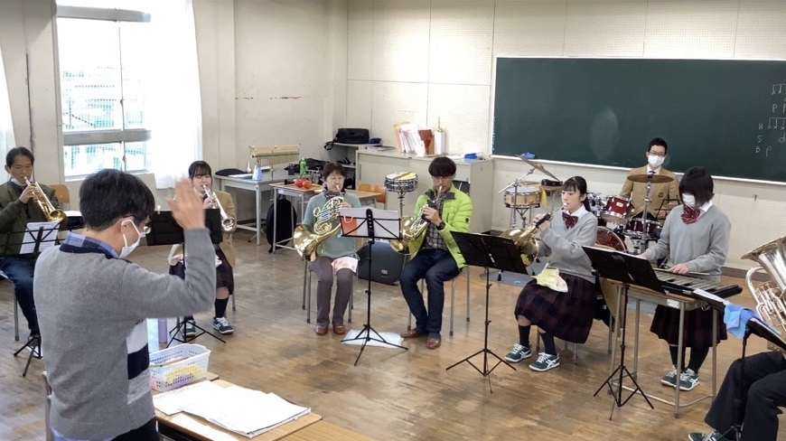 吹奏楽部、島田交響吹奏楽団との合同練習…演奏技術を磨くことができました！