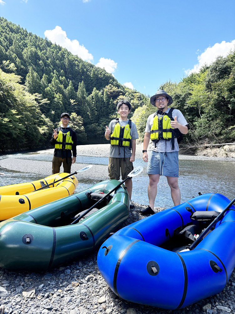 野外山岳部パックラフト挑戦…川根笹間ダム近辺の自然を満喫しました！