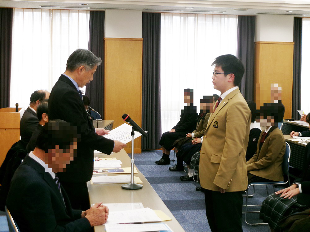 私学協会善行賞授賞式…宮崎君（17HR）が人命救助で表彰されました！