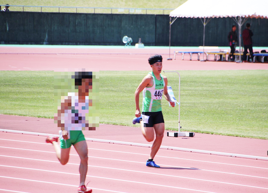 陸上高校総体中部大会…ハンマー投げで石川君県出場へ、高村君も200ｍ、400ｍで全力の走り！