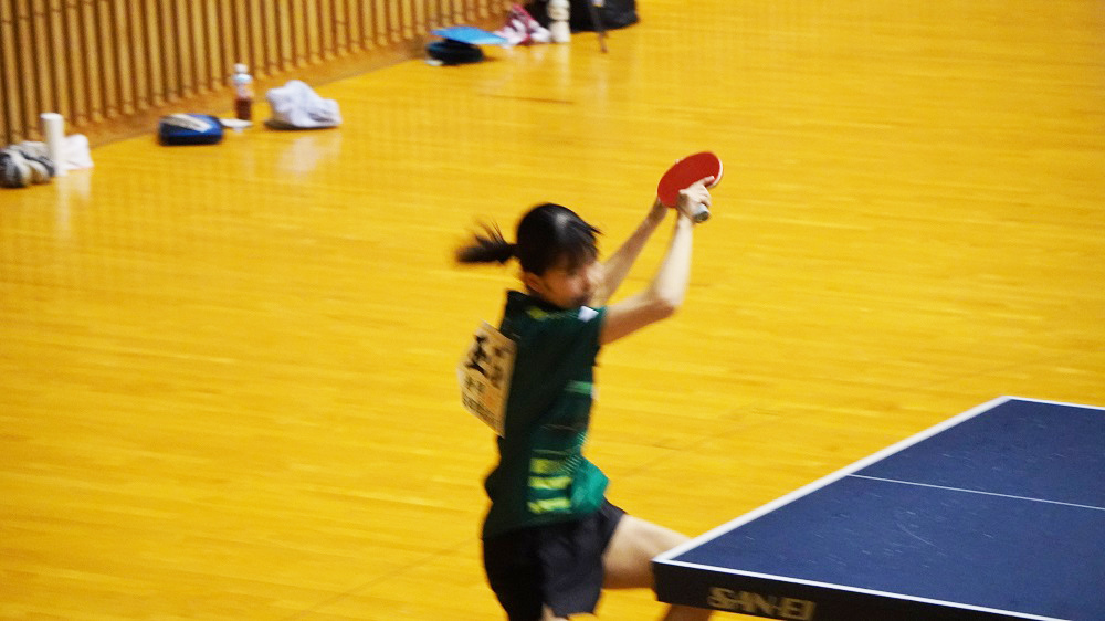卓球総体中部大会シングルス…女子の部で玉石さん優勝、清水さん準優勝、男女合わせ13人が県大会へ！