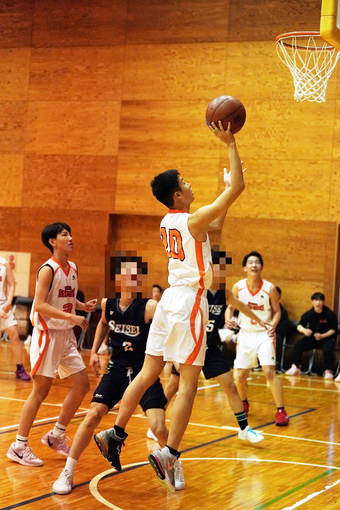 バスケットボール部総体中部大会…３年生中心に気迫あふれるプレーで頑張りました！