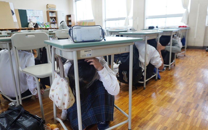 ２学期避難訓練実施…地震直後の避難行動をしっかり取ることができました！