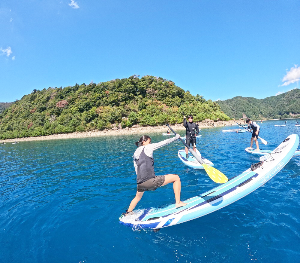 野外活動部（９、10月）本栖湖でサップ…フリースタイルにも挑戦しながら楽しみました！