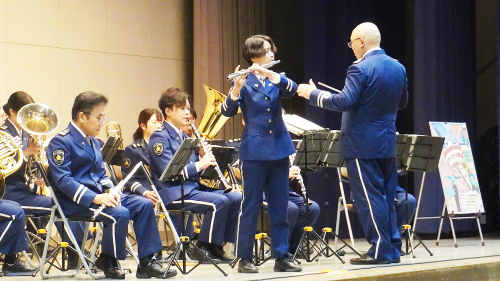 樟風祭文化講演会「警察音楽隊ステージ」…楽しく美しい音色を届けていただきました！