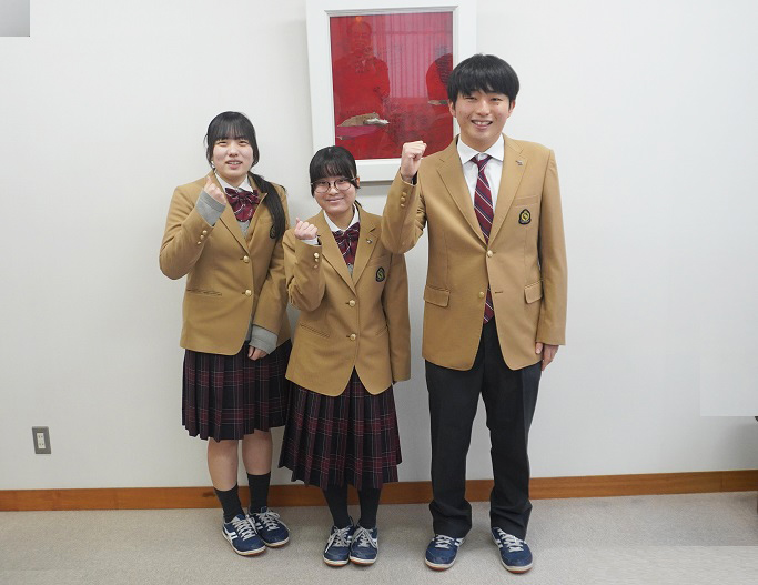 祝！国公立大学（新潟大学・福知山公立大学）合格version１…特別進学コース植前さん、田代君、森さん、おめでとうございます！