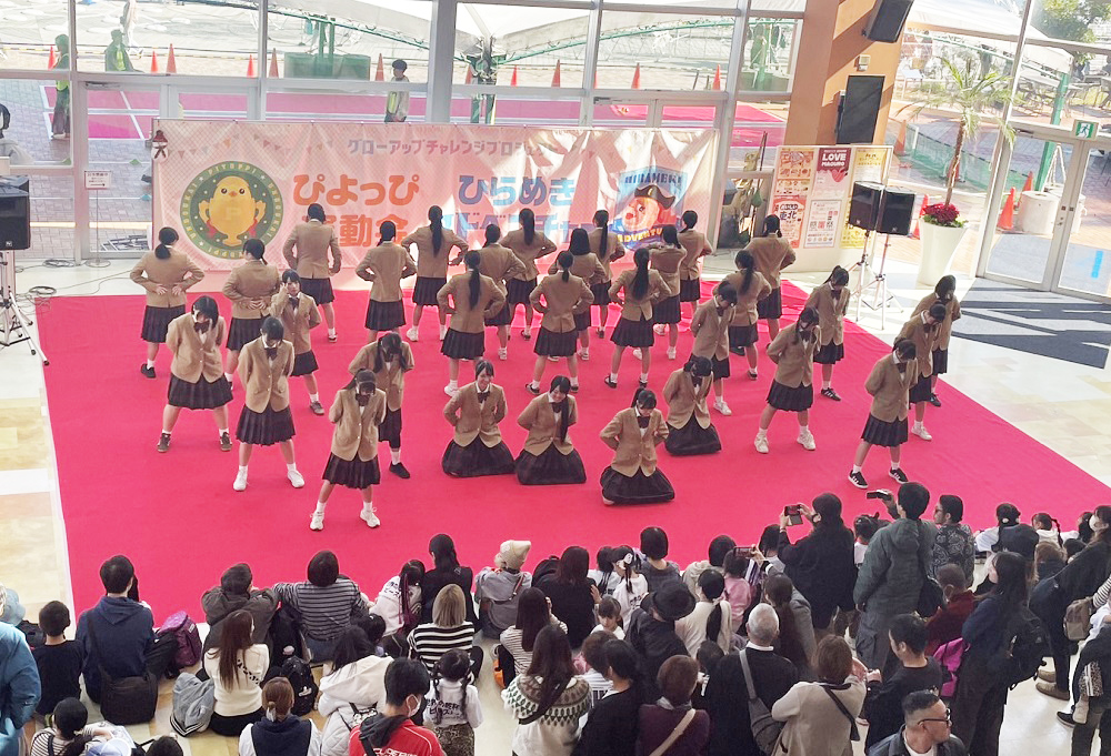 女子ダンス部「グローアップチャレンジプロジェクト2025」でダンス披露しました！