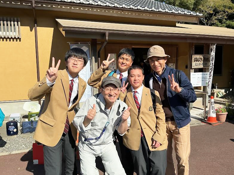 演劇部は来年の郷土研究発表会に向け「諏訪原城現地見学ツアー」に参加しました！