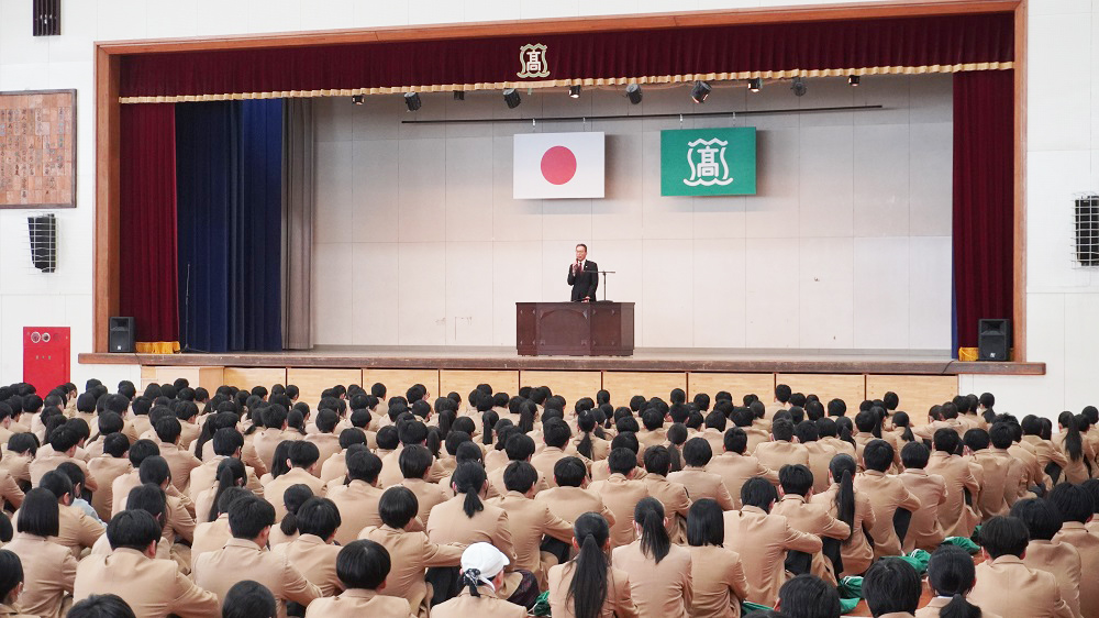 ３学期始業式…百周年節目の年を皆で盛り上げていきましょう！