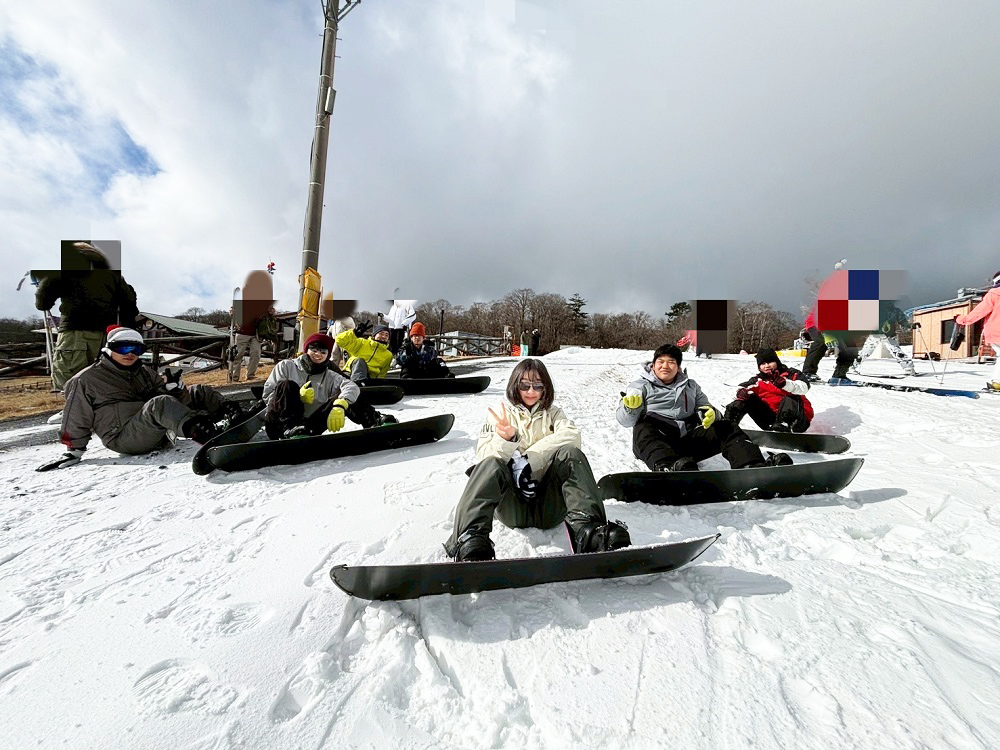 野外活動部はイエティスノーパーク（裾野市）でスノーボードに挑戦しました！