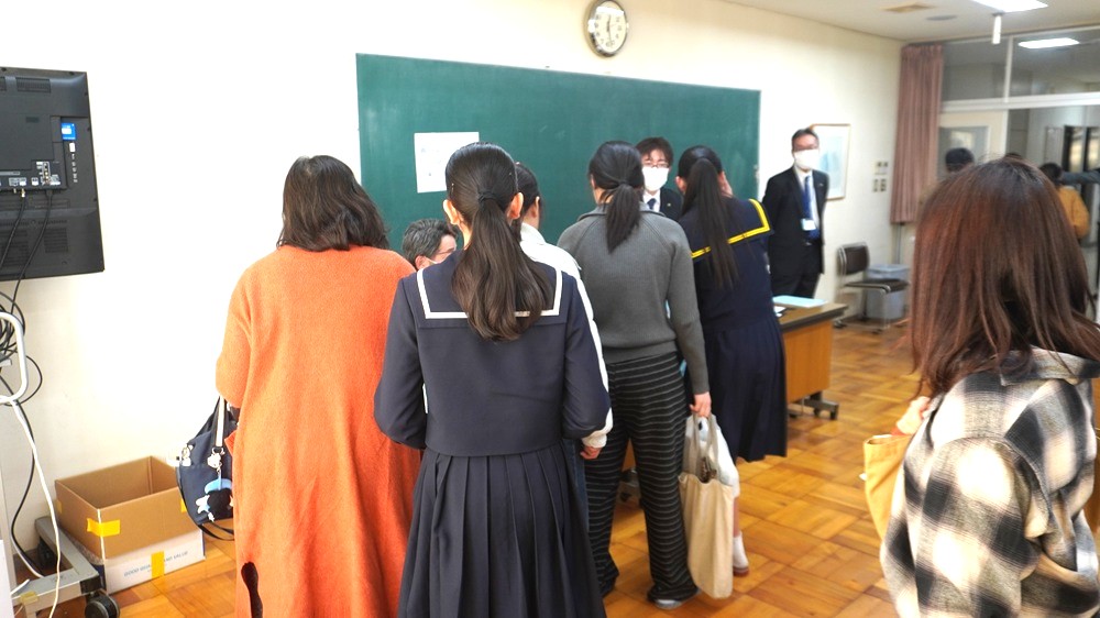 新入学予定者制服採寸、物品販売…４月からの高校生活への期待と希望が高まりました！