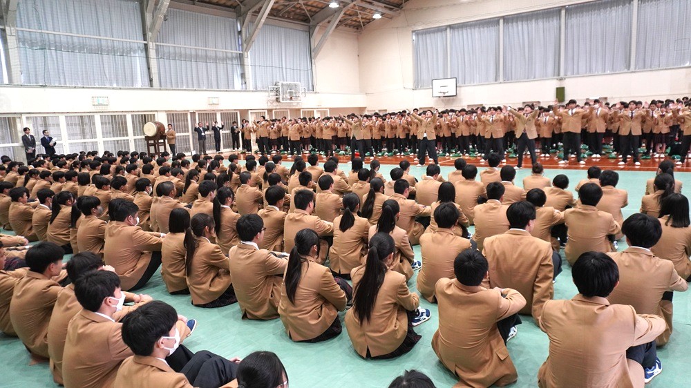新入生対面式、部活動紹介…１年生は新たな高校生活に期待を膨らませました！