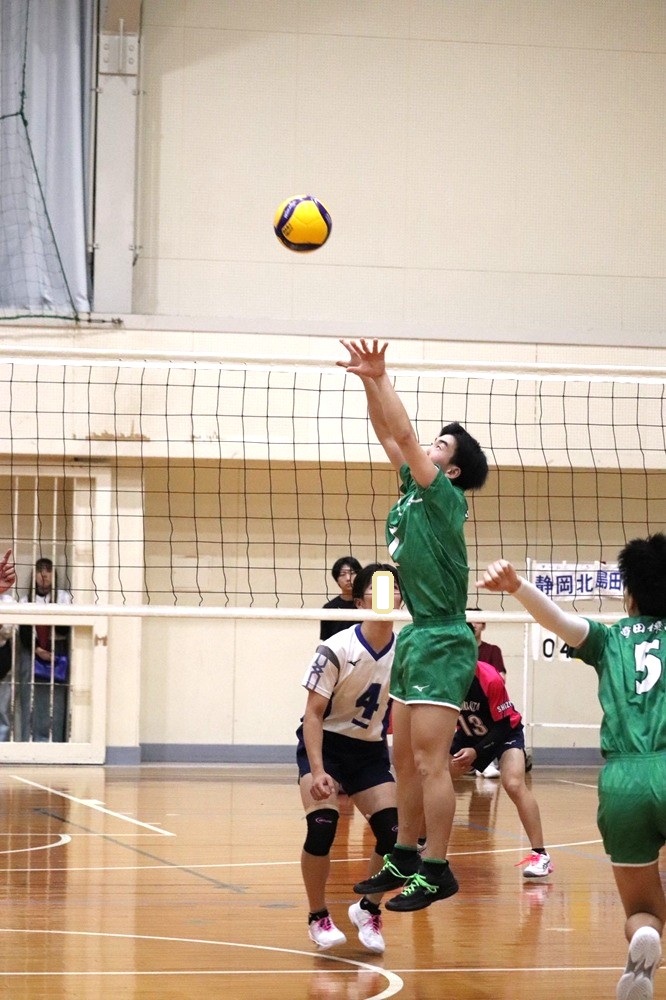 バレーボール部高校総体中部大会優勝…全国出場に向けて好発進！