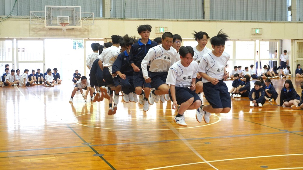 ＨＲデイ実施（１年生：校内リクレーション大会）…笑顔いっぱい盛り上がりました！