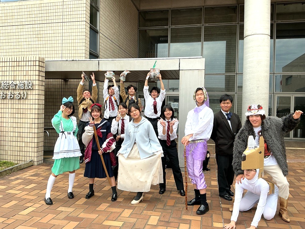 演劇部は中部高校「新入生歓迎各校部活紹介」で創作劇を披露しました！