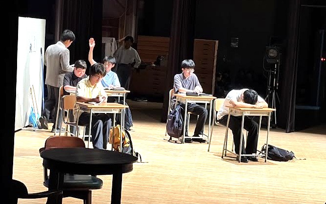 中部高校演劇発表会（6月公演）…原川君の創作劇「天文薄明」を上演しました！