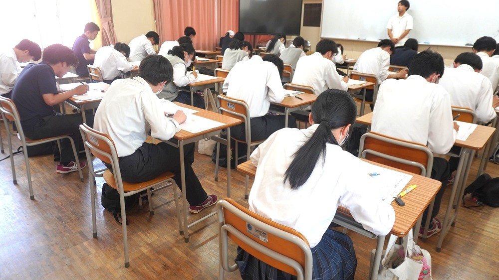 漢字検定第１回113人受検…合格目指して真剣に取り組みました！