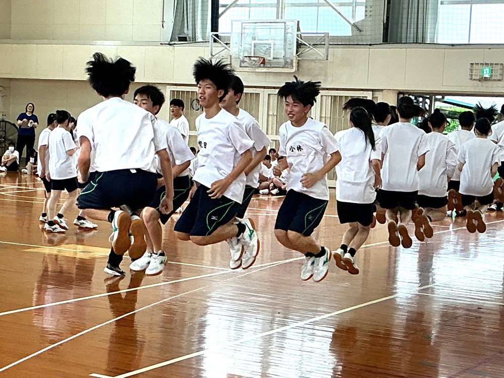 ２学年リクレーション大会実施…体育大会へ向けクラスの団結を高めました！
