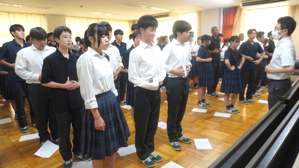 100周年に向けて夏季休業中も校歌練習と式典練習を行いました！