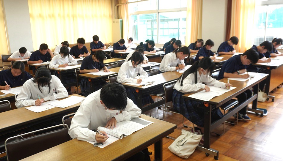 漢字検定第２回実施…夏休み中にもかかわらず27人がチャレンジしました！