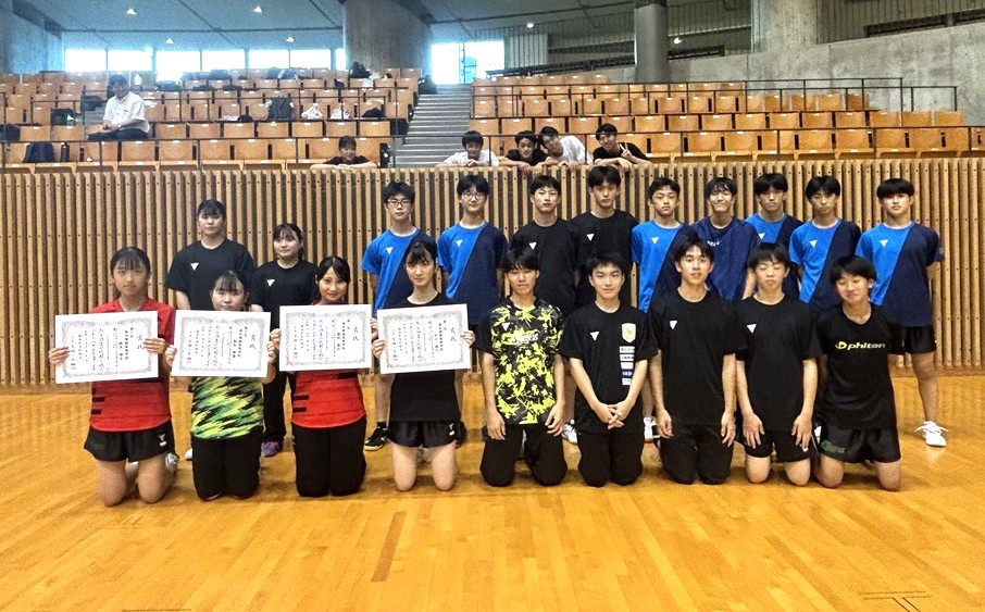 全日本卓球選手権大会ジュニア中部大会…女子中川さん優勝、男女16人が県大会へ！