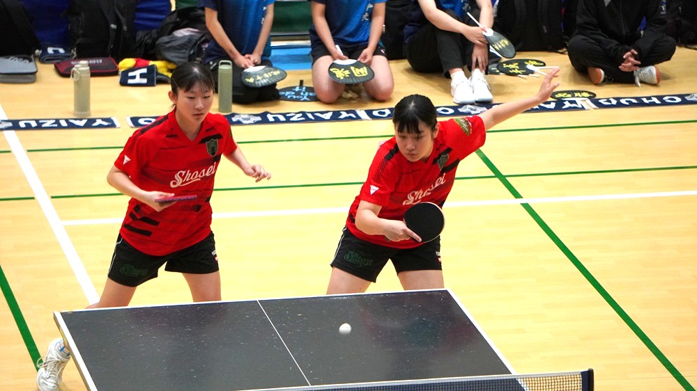 卓球部新人戦中部大会団体戦…女子10大会連続優勝（新人戦６連覇）男子３位入賞！